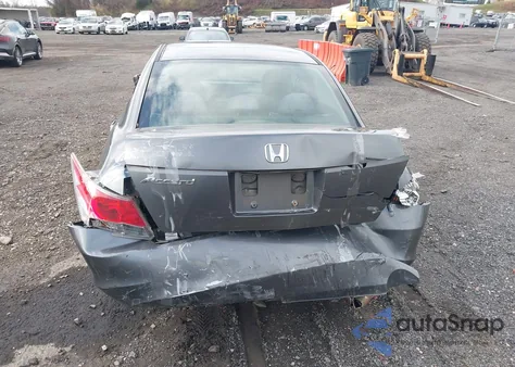 2010 Honda Accord 2.4 Lx z USA, uszkodzony, nr VIN 1HGCP2F32AA088150